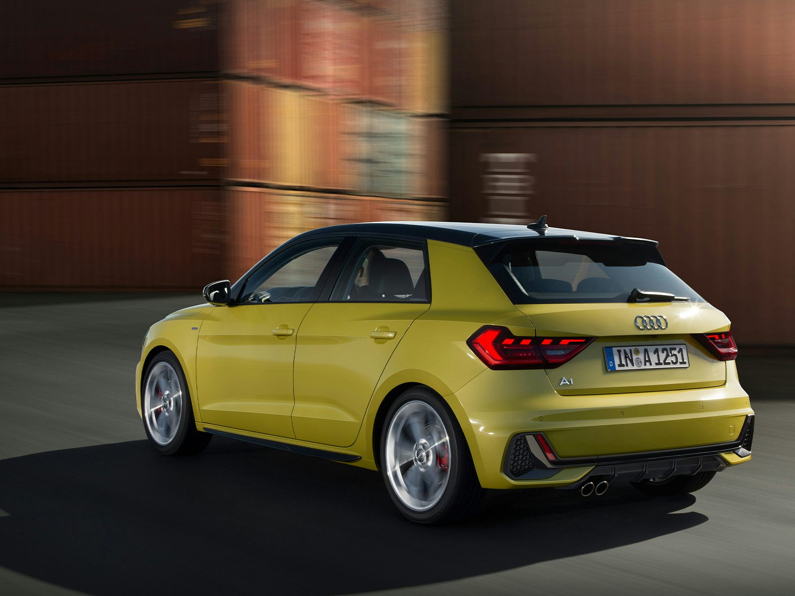 Audi A1 Sportback Black Friday Leasing Angebot 2025 dynamisch Heckansicht gelb