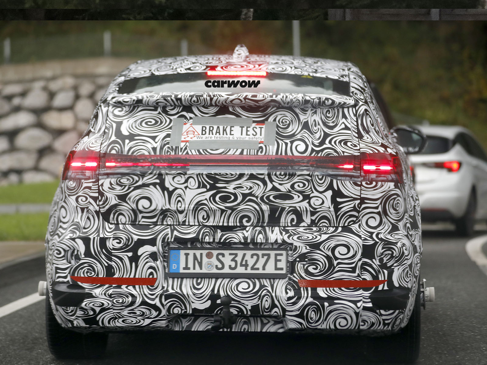 Audi A2 e-tron auf Testfahrt Heckansicht