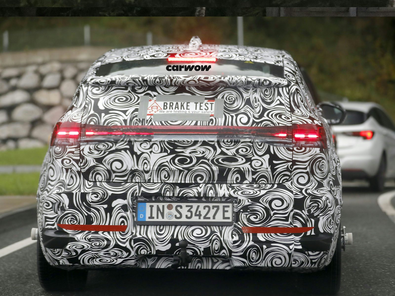 Audi A2 e-tron auf Testfahrt Heckansicht