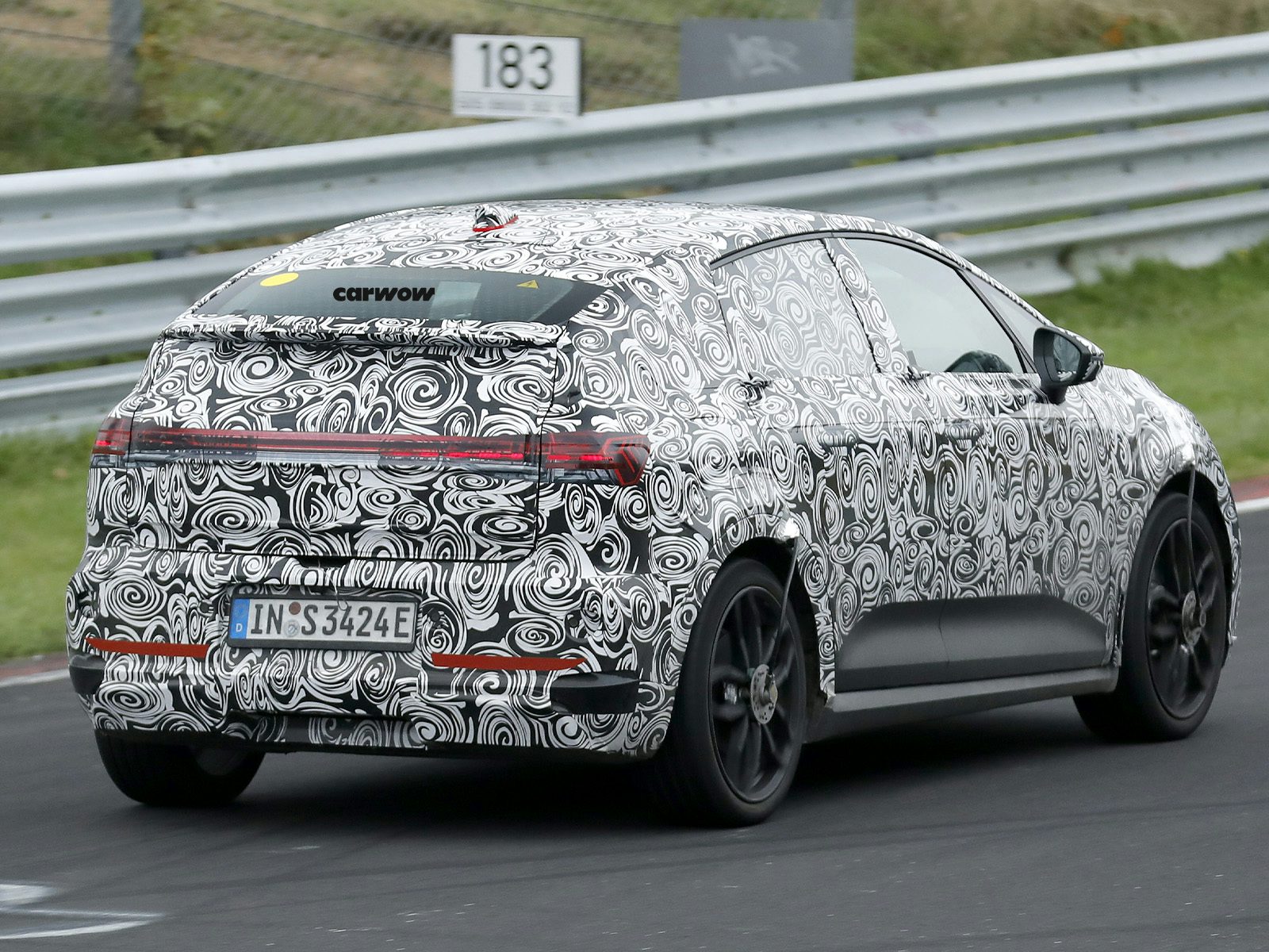 Audi A2 e-tron neue Bilder auf Testfahrt Heckansicht