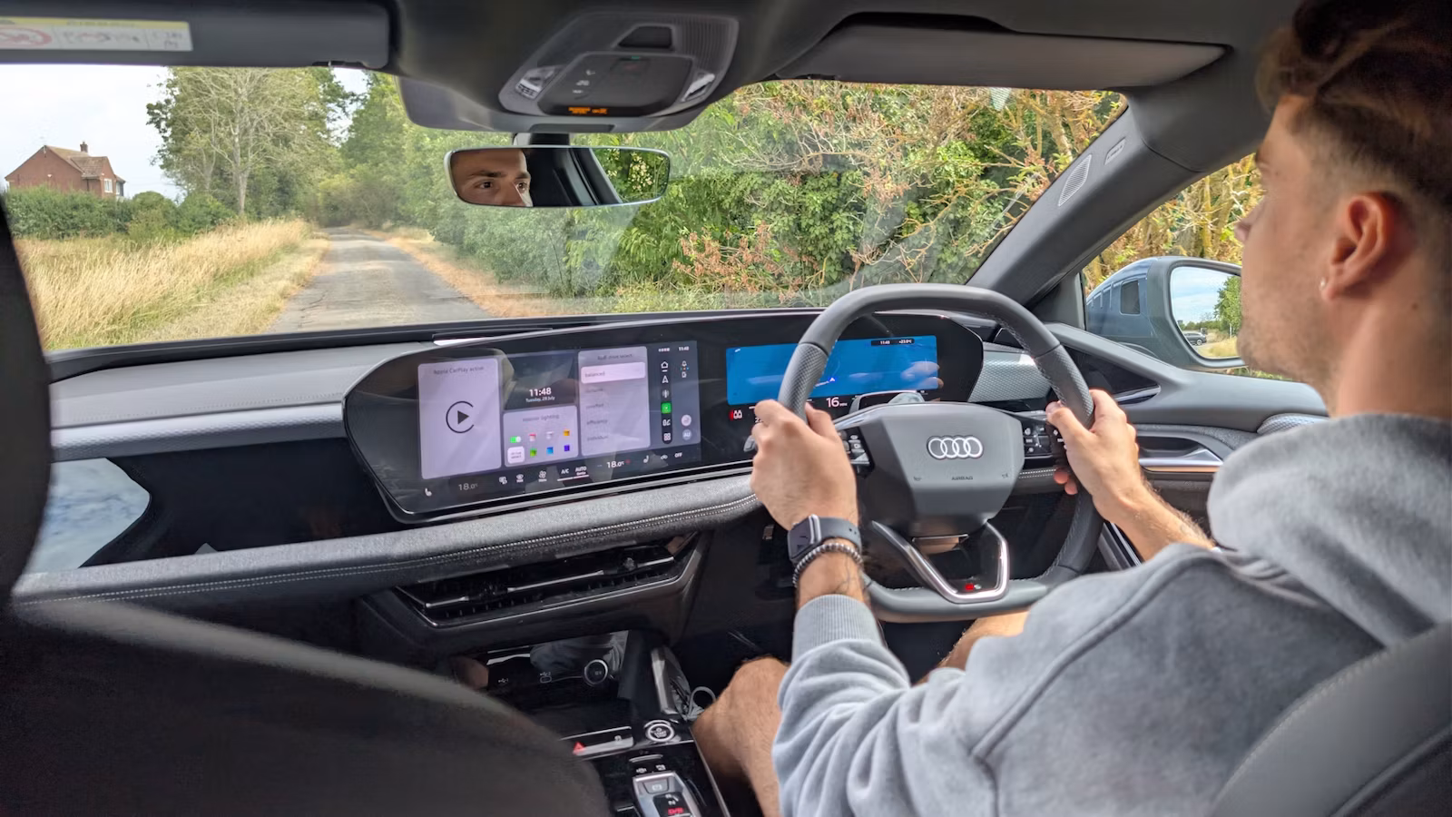 Audi-A6-Avant-e-tron-Mario-Christou-driving