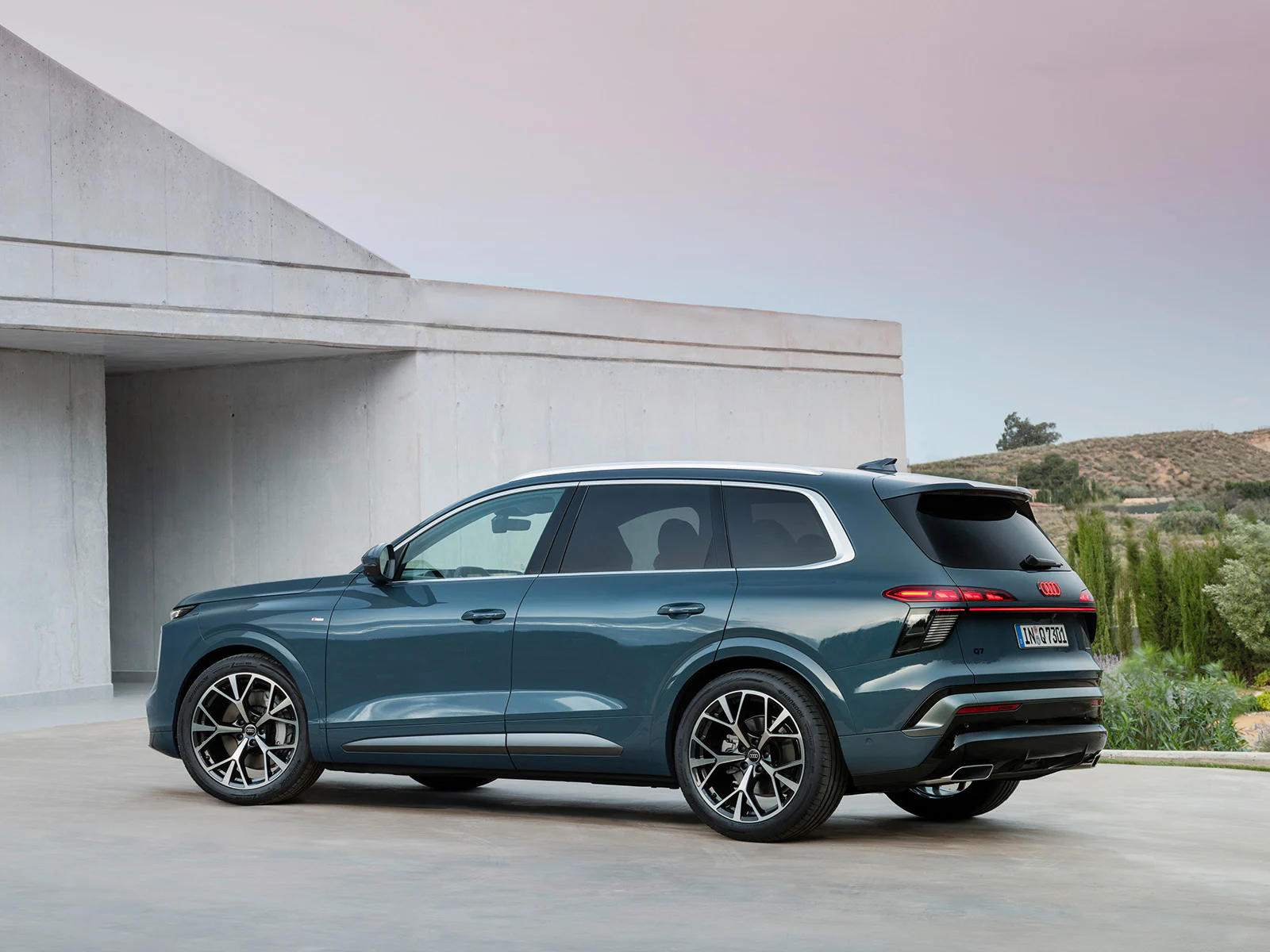 Audi Q7 Seitenansicht 2