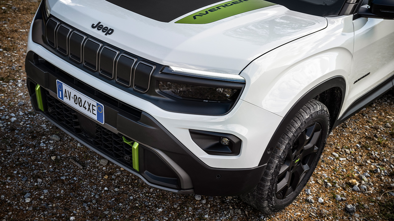 Jeep Avenger 4xe Front