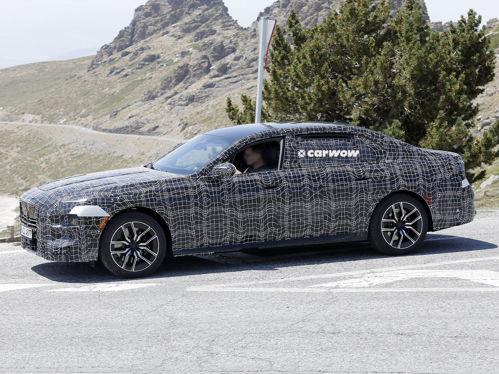 BMW 7er Facelift Neue Bilder seitlich