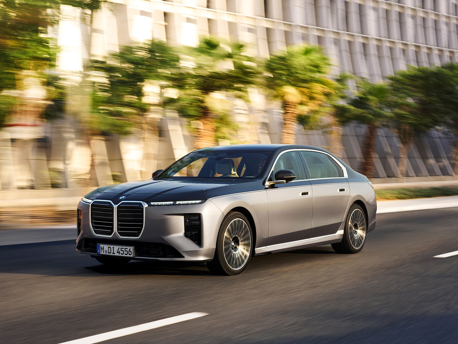 BMW 7er Facelift dynamisch