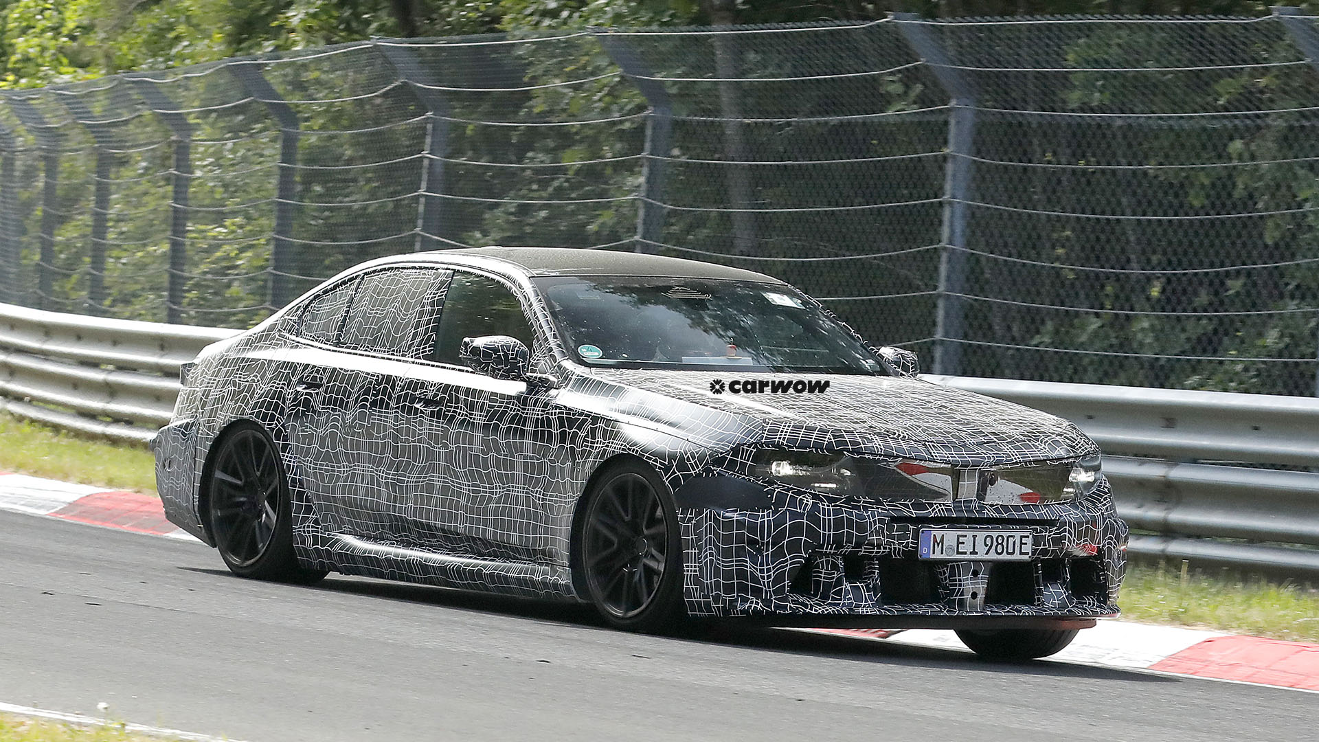 BMW M5 Facelift 2027 auf Testfahrt dynamisch Front