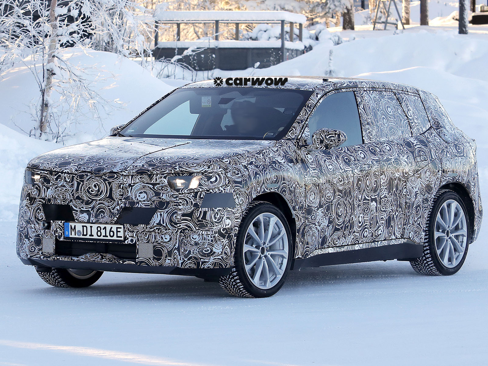 BMW iX1 Winter Testfahrt Frontansicht