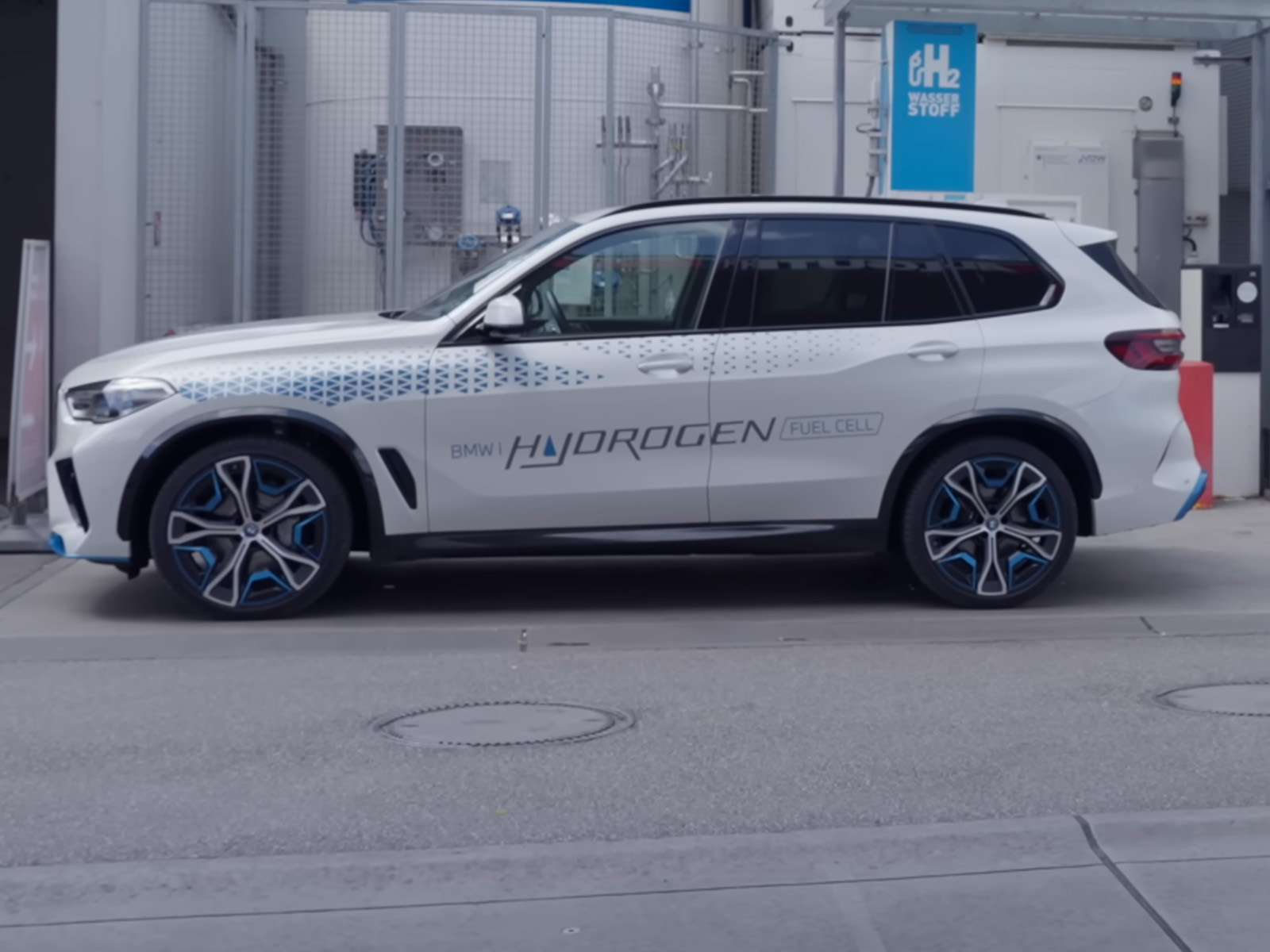 BMW iX5 Hydrogen 2024 Prototyp