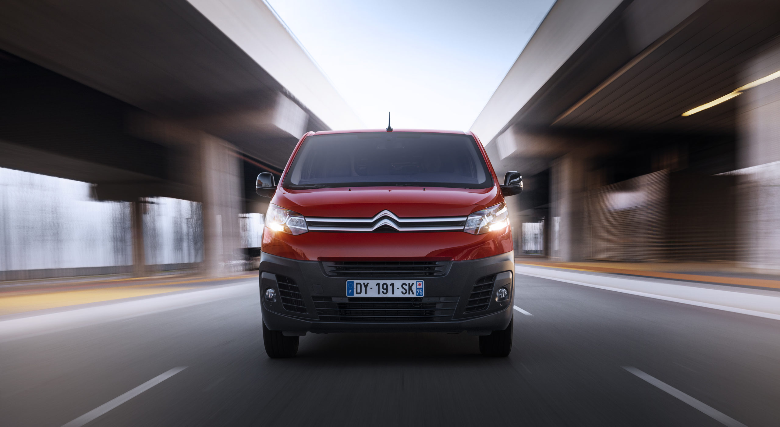 citroen-jumpy-kombi-preis-motoren-ausstattungen-und-alternativen