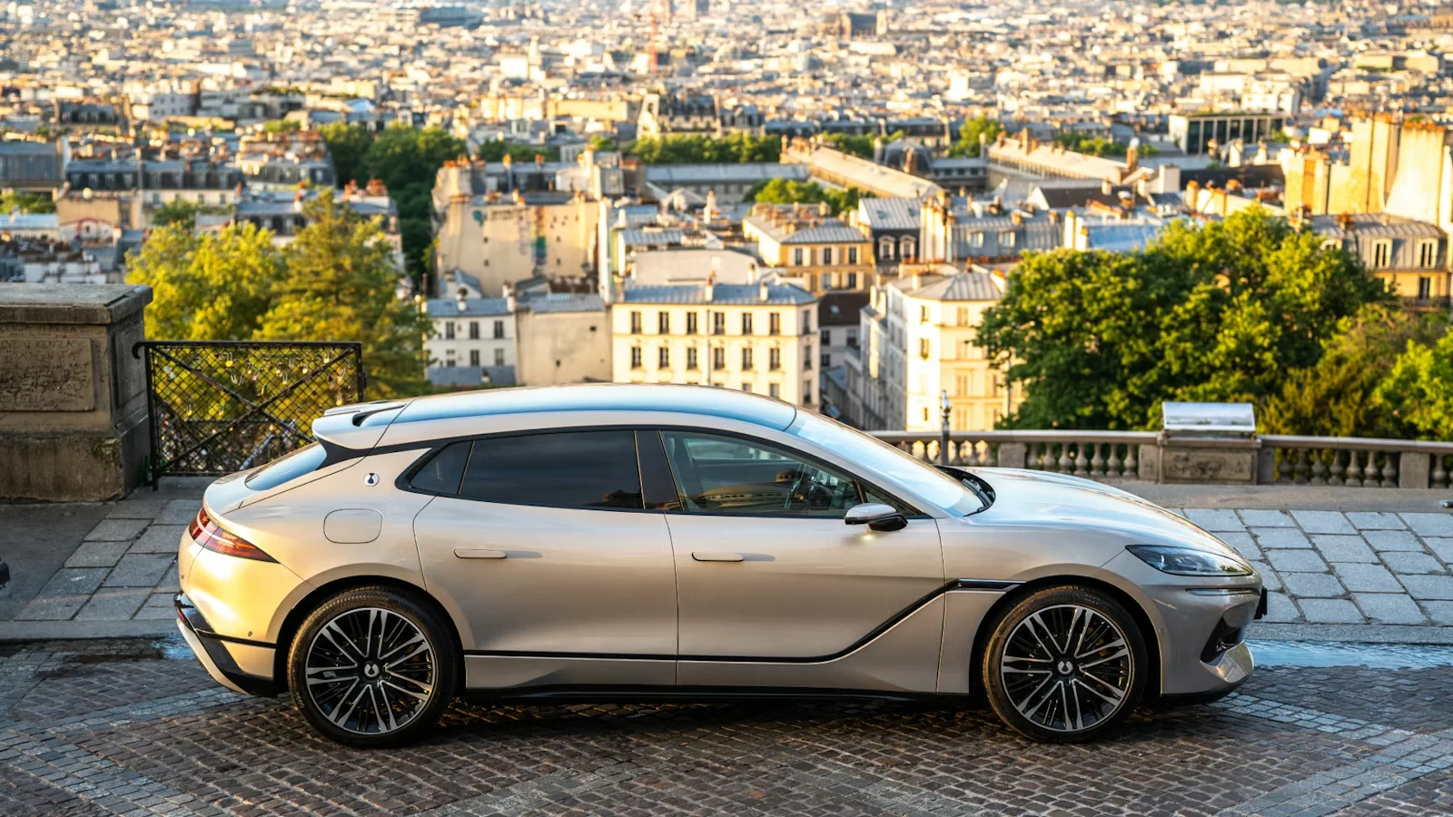 Denza-Z9GT-side-profile