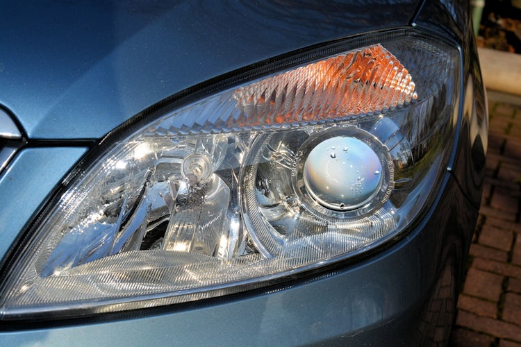 Auto Scheinwerfer LED und Xenon günstig kaufen