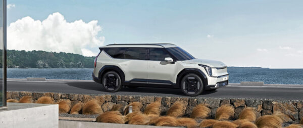 Kia EV9 - exterior 2