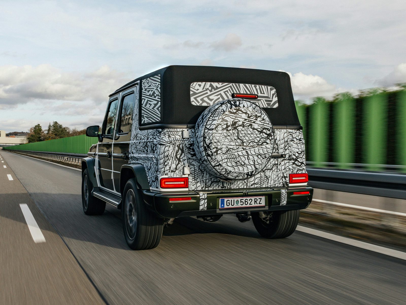 Mercedes G-Klasse Cabrio Teaser Heckansicht 2