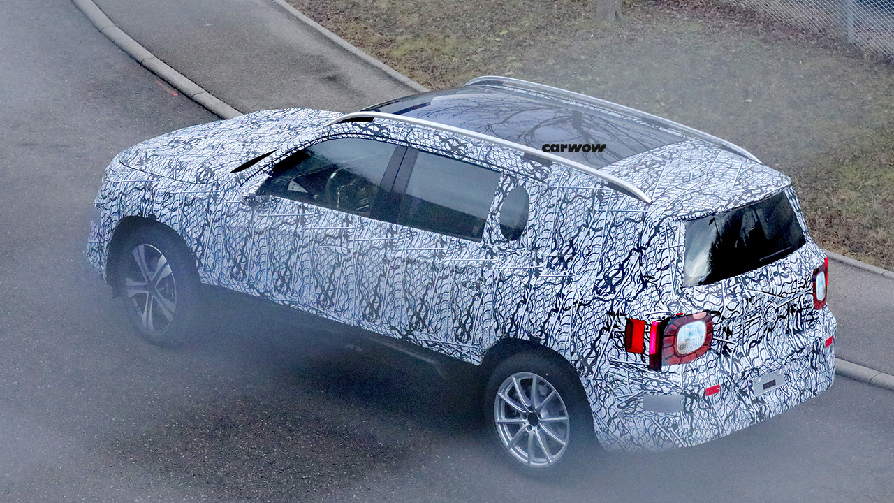 Mercedes GLB test drive top view