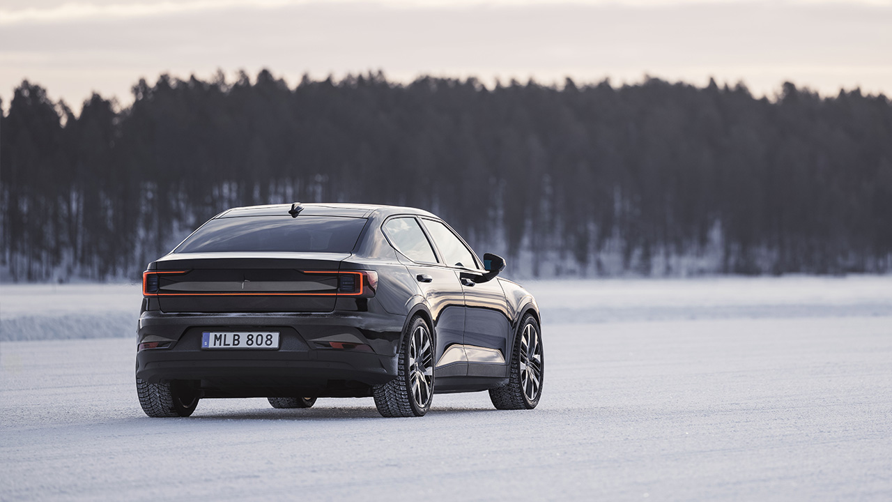 Polestar 2 mit Update zum Modelljahr 2025 mit mehr Reichweite carwow.de