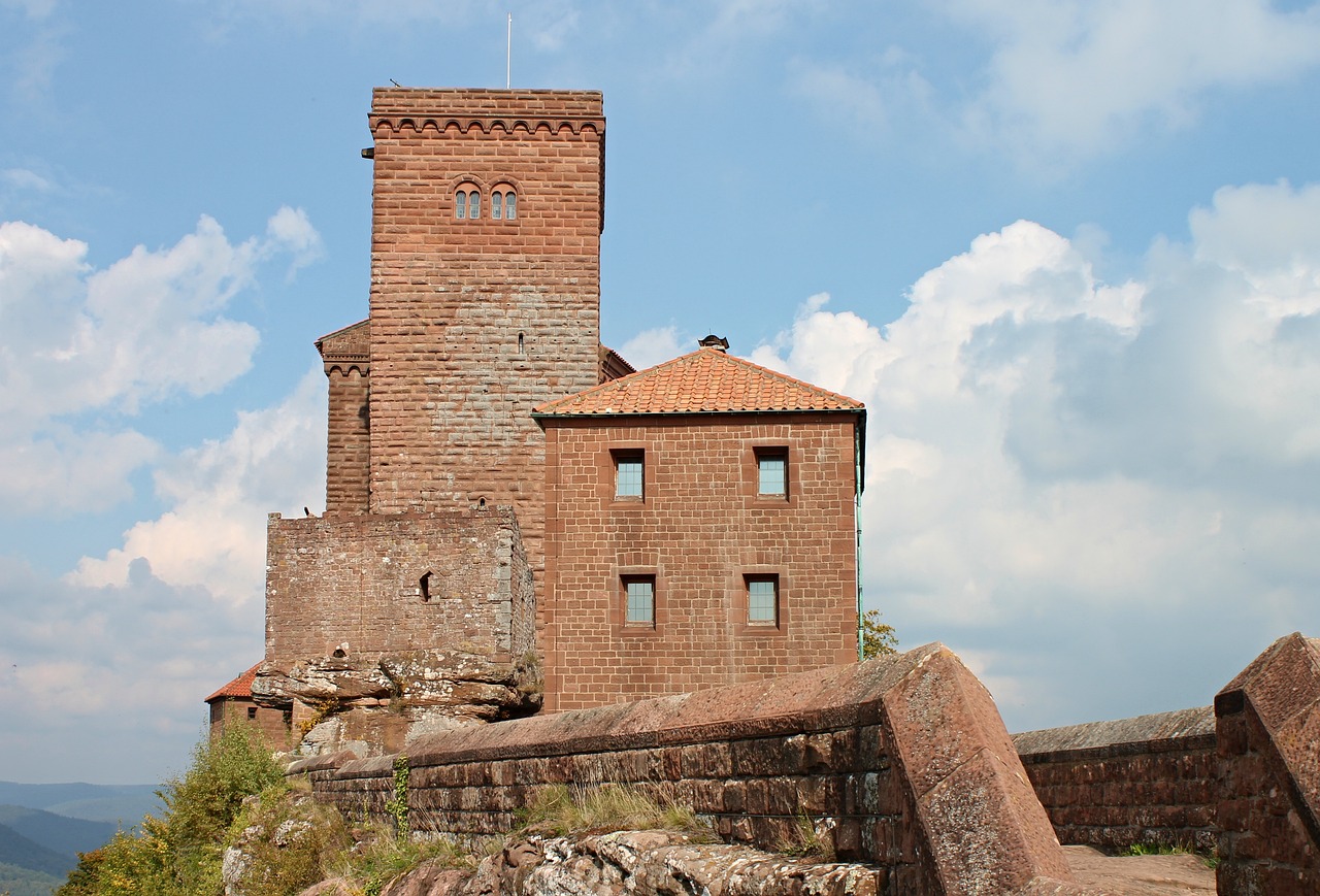 Reichsburg-Trifels