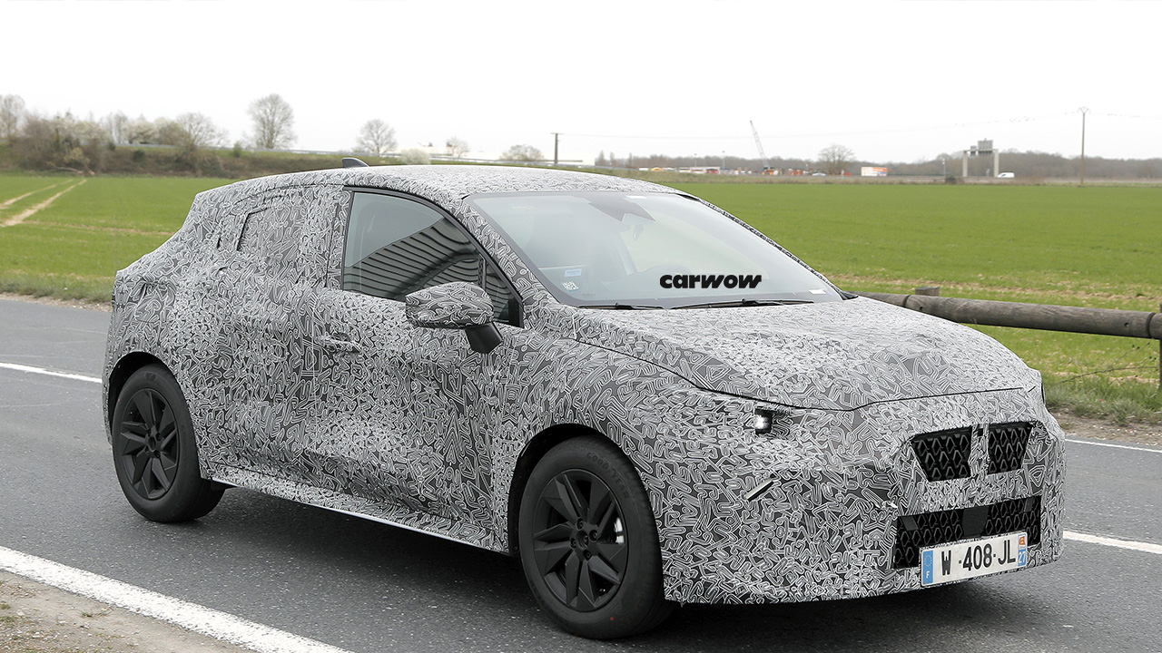 Renault Clio Test Drive 2025 Side Front