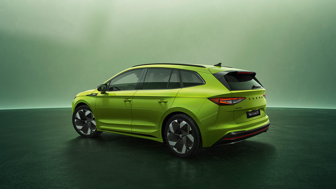 Skoda Enyaq RS Modelle Vorstellung 2025 Seitenansicht