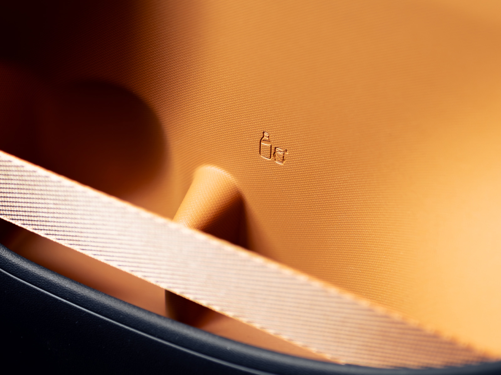 Smart #2 Gold Tuerstaufach