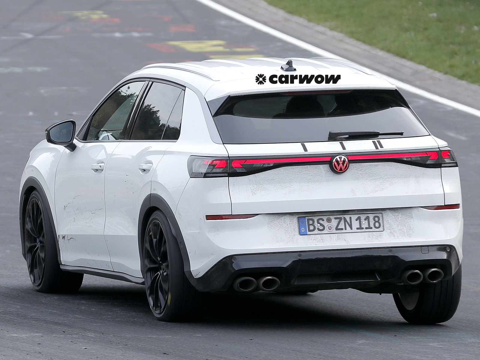 VW T-Roc R Testfahrt Nurburgring Heckansicht 2