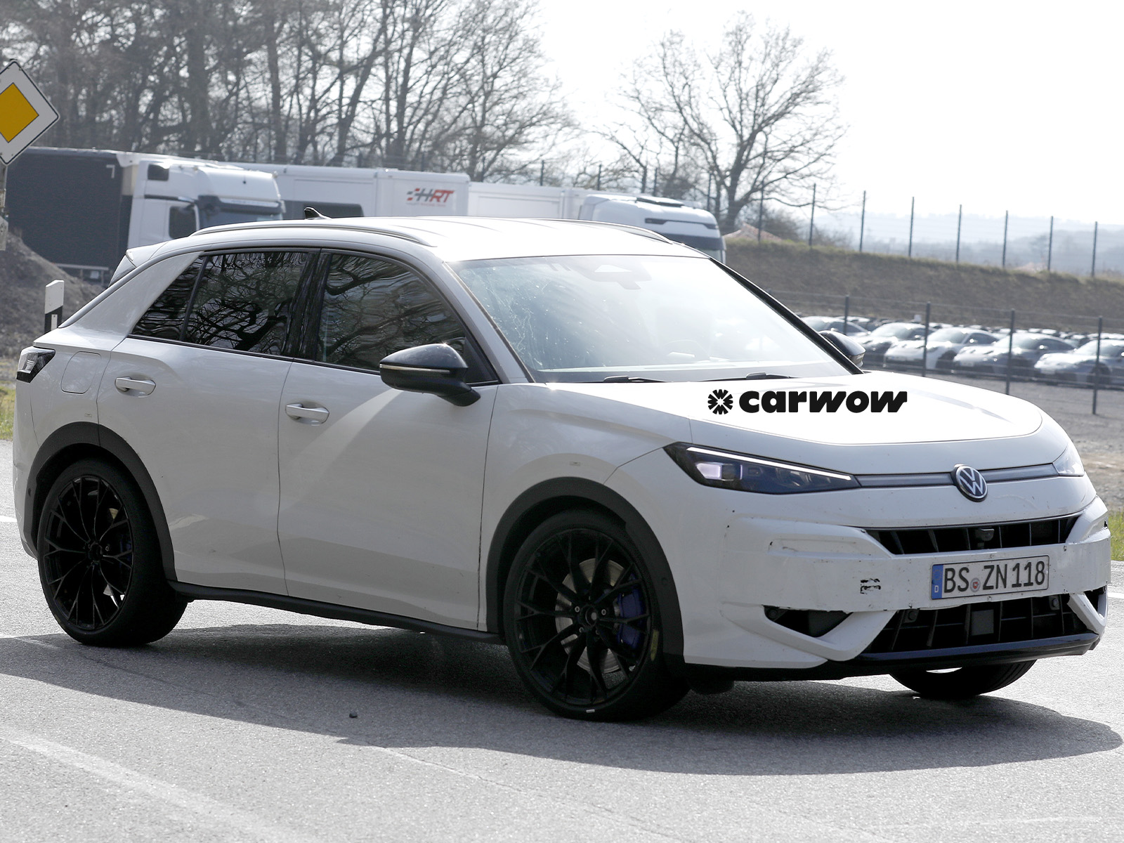 VW T-Roc R Testfahrt Nurburgring Seitenansicht 3