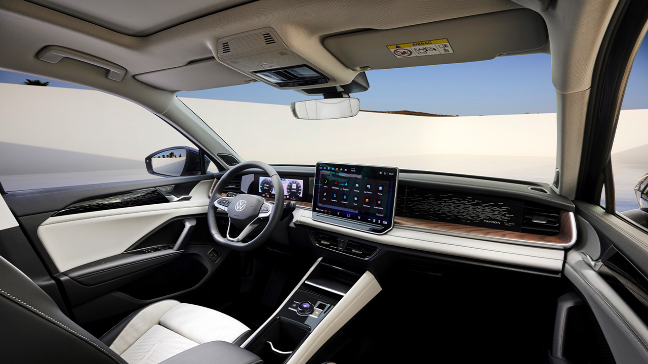 VW Tayron Innenraum vorne