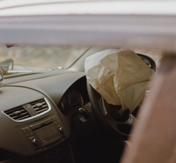 Ab Welcher Aufprallgeschwindigkeit Löst Der Airbag Aus Wie funktioniert ein Airbag? Aufprallgeschwindigkeit | carwow.de