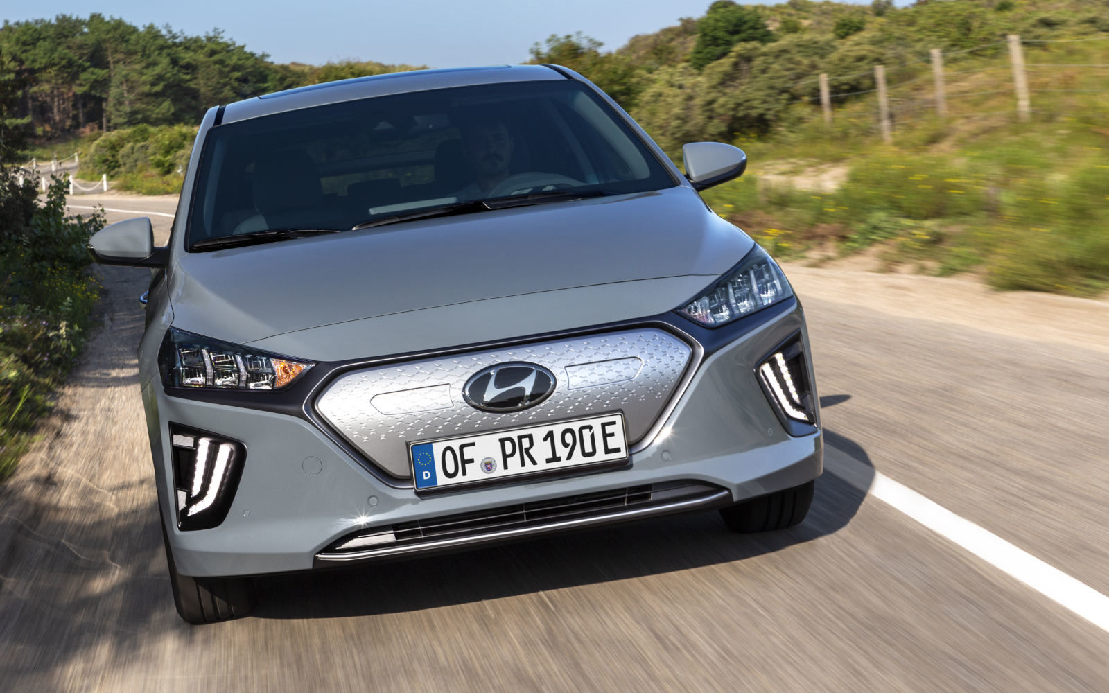 Hyundai Ioniq Elektro Preis Motoren Ausstattungen Und Alternativen Carwow De