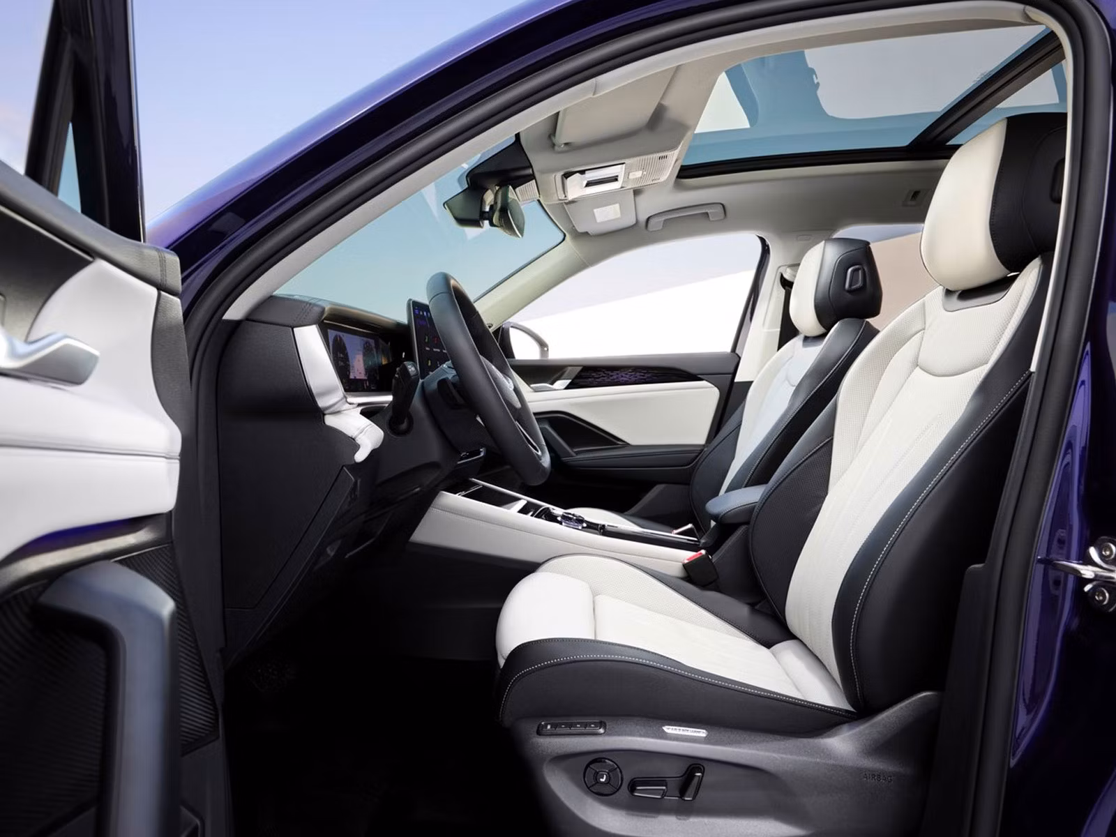 VW Tayron Front Seats